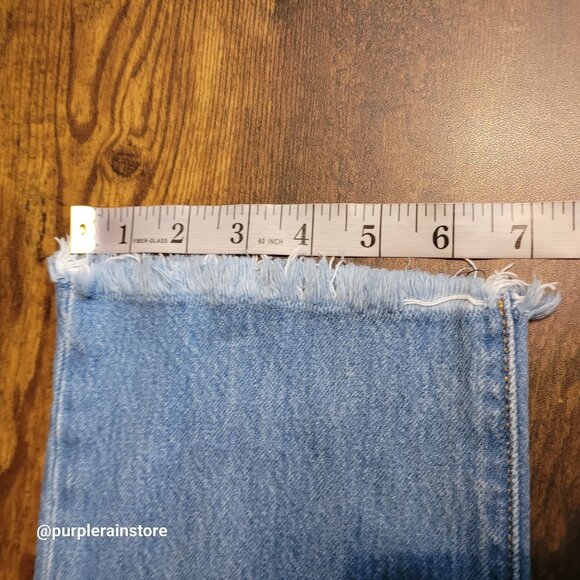 Levi's Premium Wedgie Straight Jeans 26 Button Fly Medium Light Wash Raw Hem - Picture 12 of 13